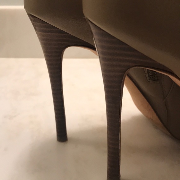 Tan boots - Picture 6 of 6